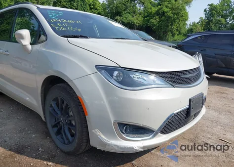 2020 Chrysler Pacifica Awd Launch Edition из США, поврежденный, VIN 2C4RC3BGXLR267876